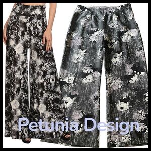 NWT Colure Black Velvet Textured Floral Print Palazzo Flare Pant (16)